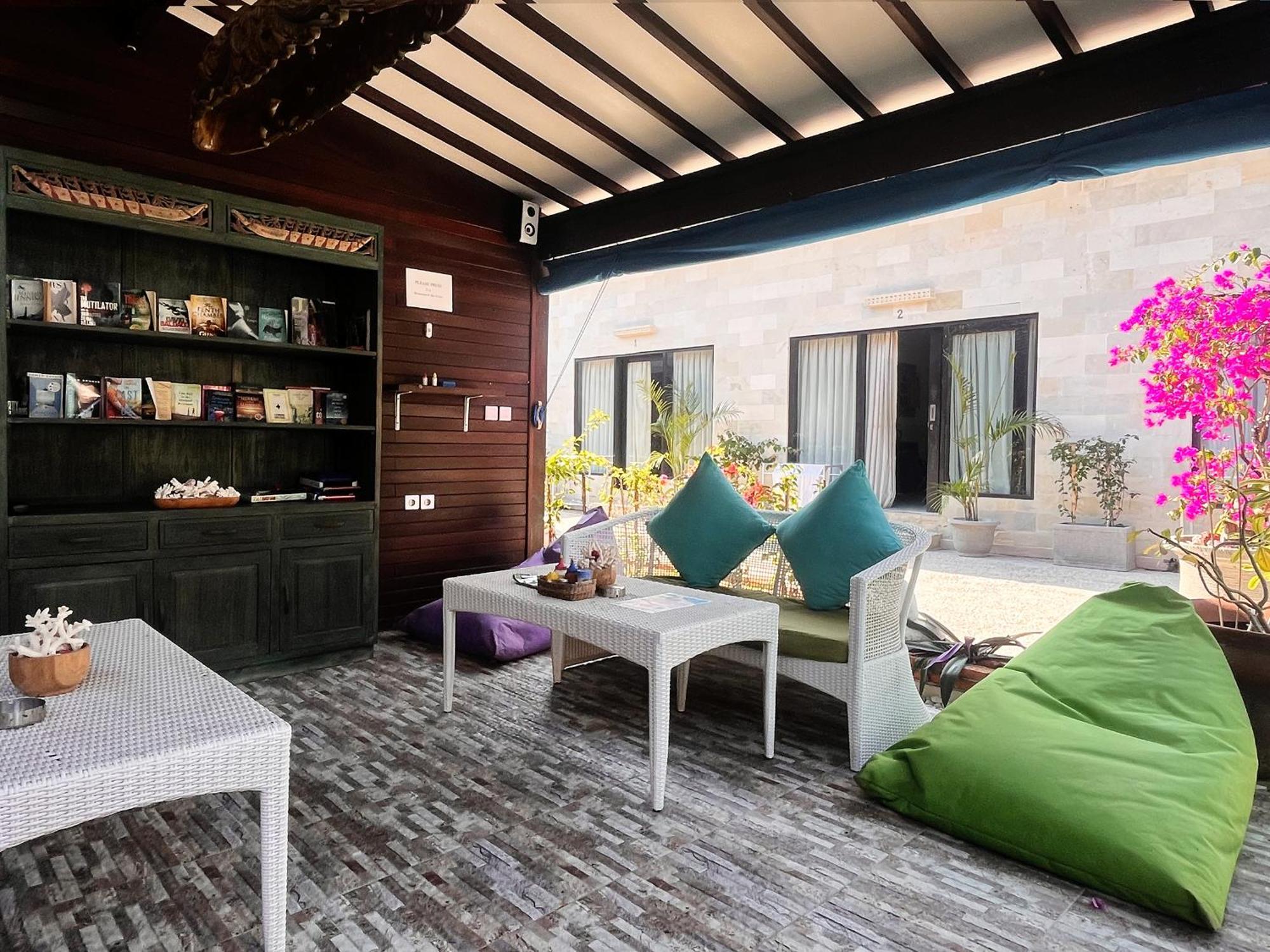 Kura Kura Holiday park 4*